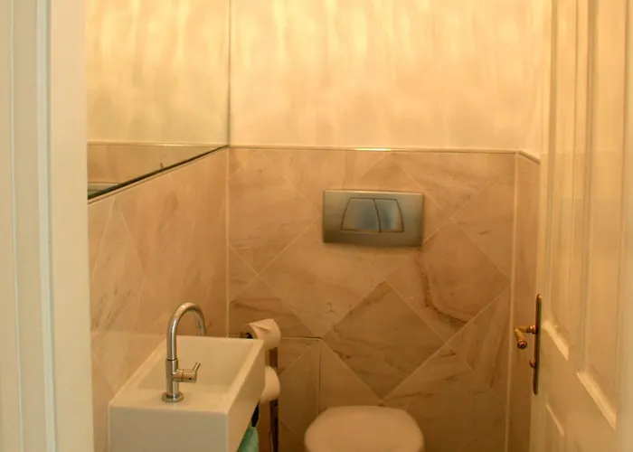 Luxus & Lifestyle - Luxurioes, Exklusiv, Traumhaft Schoen Mit Aufzug Apartment *